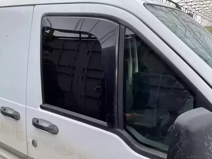 Дефлекторы окон Ford Transit Connect (02-13) - Heko (вставные) 4