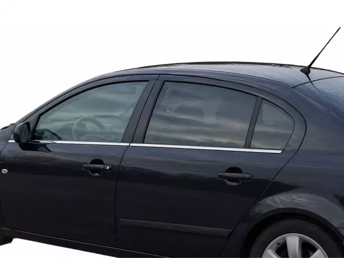Хром нижні молдинги вікон Mazda 3 (BK; 03-08) Hatchback 4