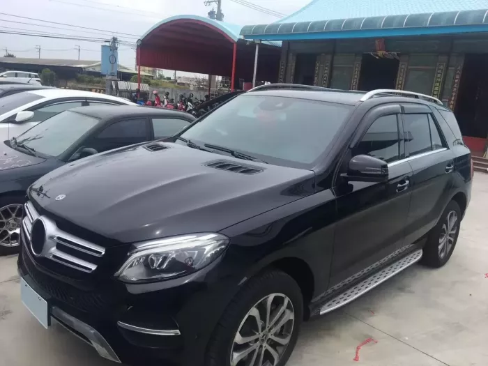 Дефлектори вікон Mercedes ML/GLE W166 (11-19) - Hic (накладні) 8