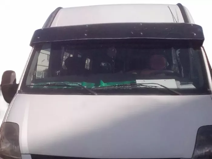 Козирок лобового скла Nissan NV400 / Opel Movano A/B / Renault Master II/III / Iveco Daily II (98-24) 5