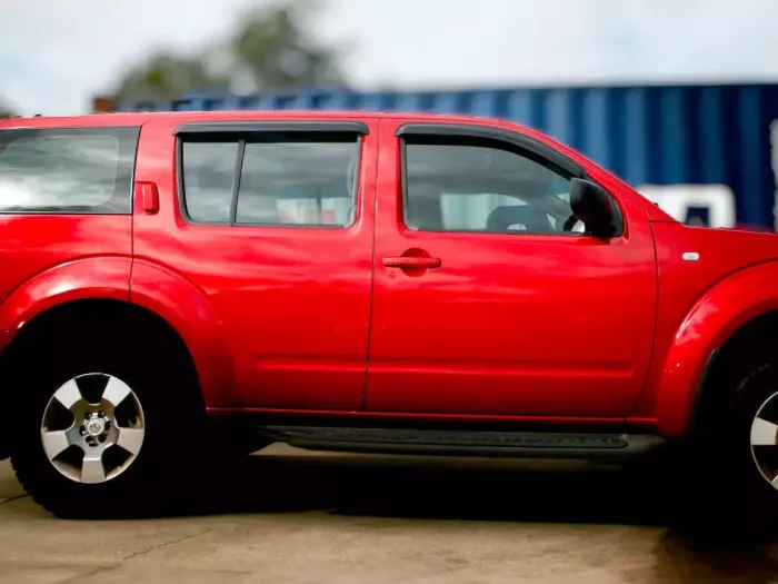 Дефлекторы окон Nissan Pathfinder III (R51; 05-14) - Hic (накладные) 7