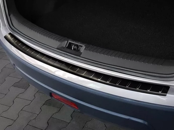 Накладка на задний бампер Nissan Qashqai I (J10; 07-13) - Avisa (чёрная) 4