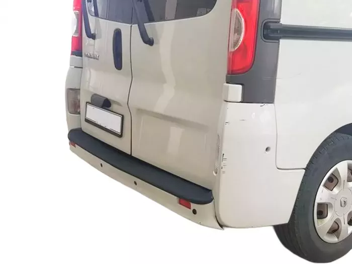 Накладка на бампер Opel Vivaro A / Renault Trafic II (01-14) - CappaFe (ABS) 6