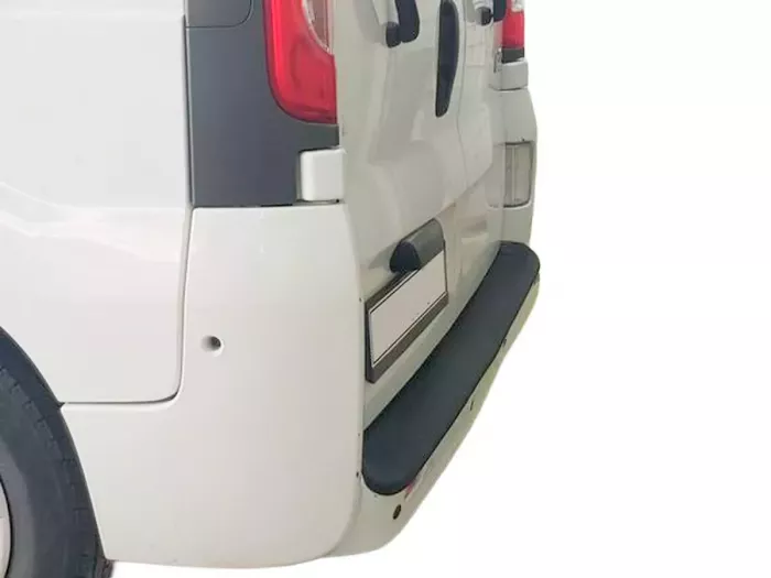 Накладка на бампер Opel Vivaro A / Renault Trafic II (01-14) - CappaFe (ABS) 8