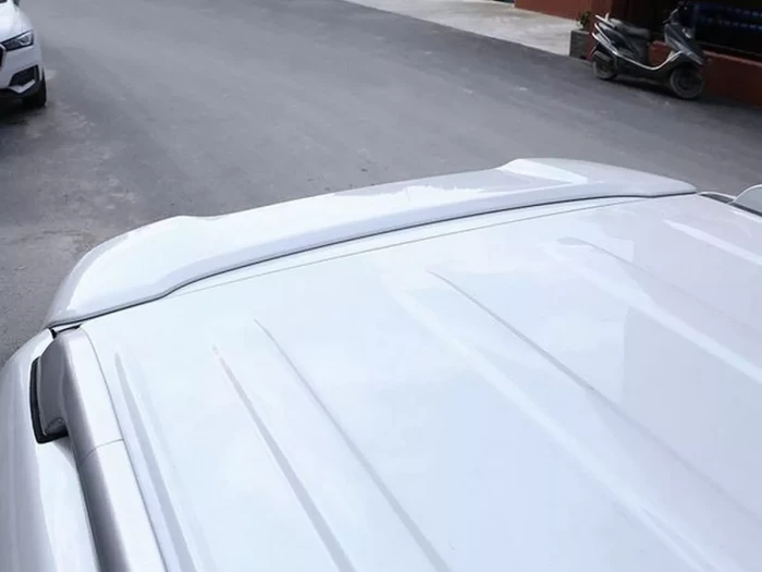 Спойлер верхний Toyota LC 200 (16-21) - без стоп-сигнала (белый) 2