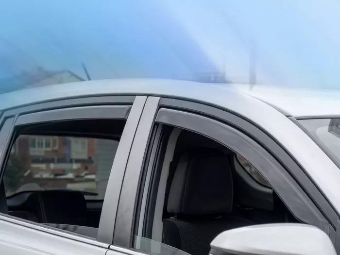 Дефлектори вікон Toyota Rav4 III (06-12) - Heko (вставні) 4