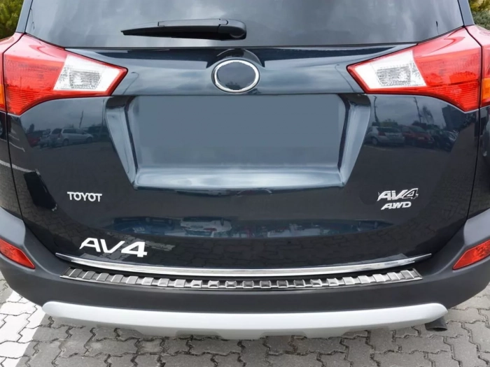 Накладка на задний бампер Toyota Rav4 IV (XA40; 13-15) - Avisa 4