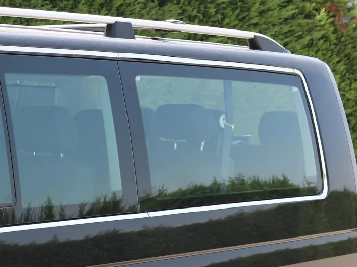 Хром повне обведення вікон VW T6 / T6.1 (15-23) довгий 1 двері 8