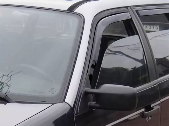 Дефлектори вікон VW Passat B3 (88-93) Sedan - Heko (вставні) 4
