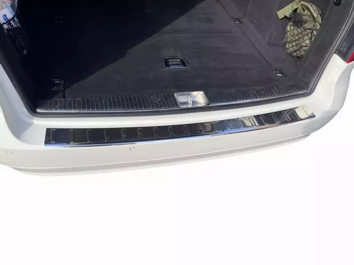 Накладка на бампер Mercedes E W211 (02-09) Универсал - Carmos 5