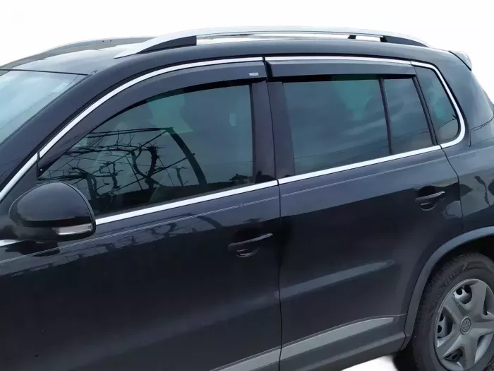 Дефлекторы окон VW Tiguan I (07-15) - Niken (с хром молдингом) 7