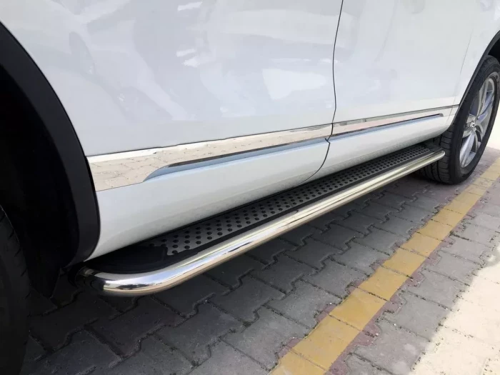 Пороги боковые VW Touareg I (7L; 02-10) - Maydos V2 Krom 4