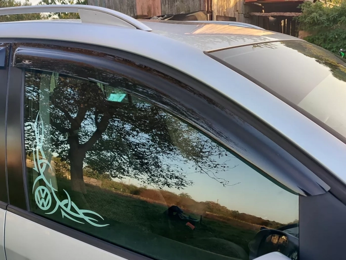 Дефлекторы окон VW Touran I (1T; 03-15) - Hic (накладные) 5