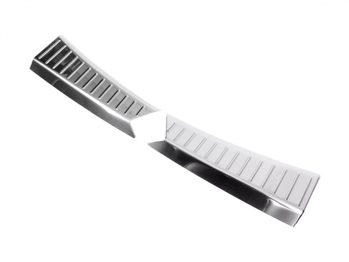 Накладки на поріг багажника Ford Kuga II (13-16) - хром 2