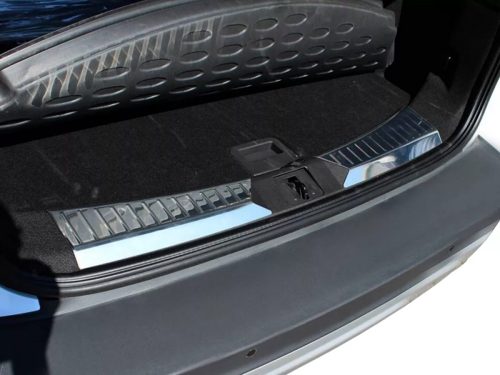 Накладки на поріг багажника Ford Kuga II (13-16) - хром 6