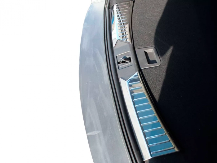 Накладки на поріг багажника Ford Kuga II (13-16) - хром 7