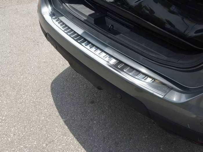 Накладка на задній бампер Nissan X-Trail T32 / Rogue (14-21) - Omsa 3