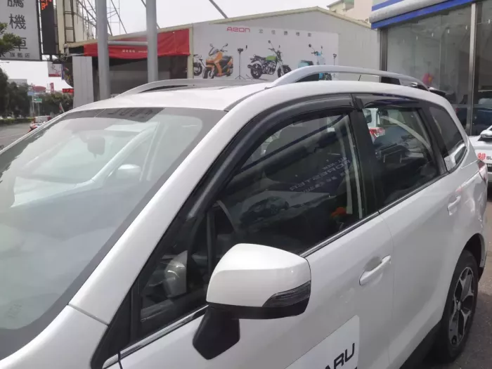 Дефлектори вікон Subaru Forester IV (SJ; 14-18) - Hic (накладні) 5