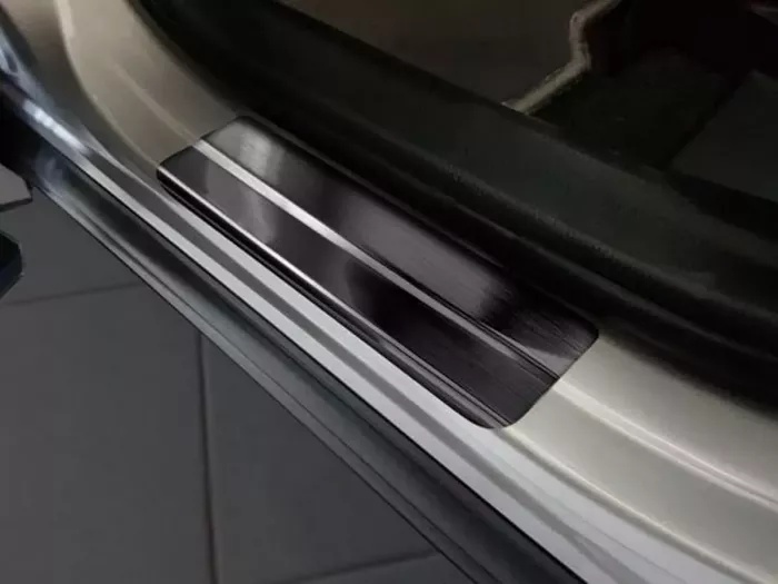 Накладки на пороги Lexus NX I (AZ10; 15-21) - Avisa (чорні) 3