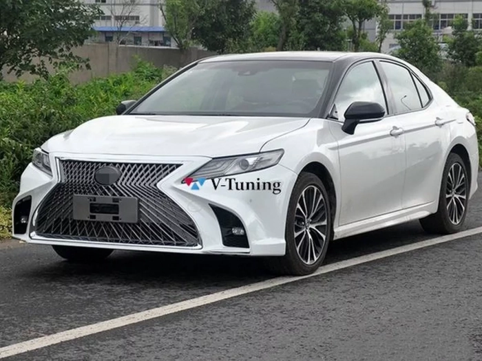 Бампер передній + задній Toyota Camry V70 (18-23) - Lexus LS стиль 2