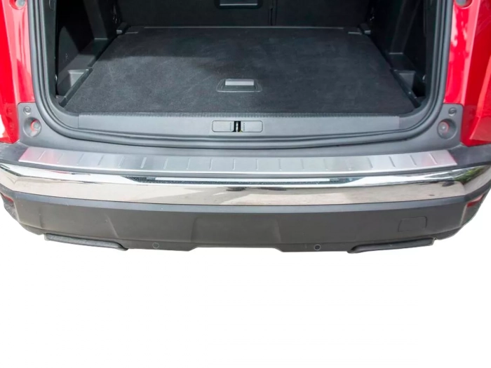 Накладка на задній бампер Peugeot 3008 II (P84; 17-23) - Omsa (срібна) 4