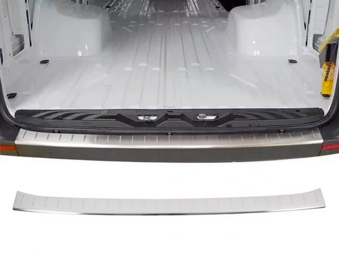 Накладка на задний бампер Mercedes Sprinter W907 (19-) - Omsa 1