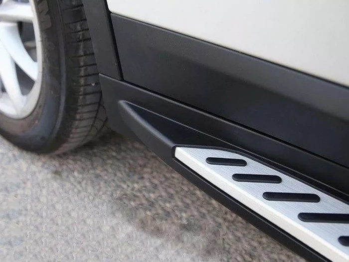 Пороги бічні BMW X3 F25 / X4 F26 - оригінал стиль смужками 6