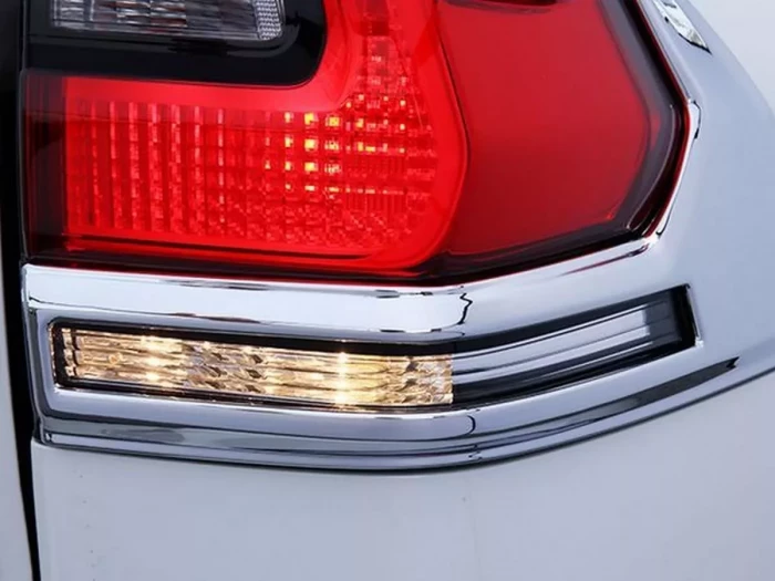 Хром накладки на задние фонари Toyota LC J150 Prado IV (18-23) 4