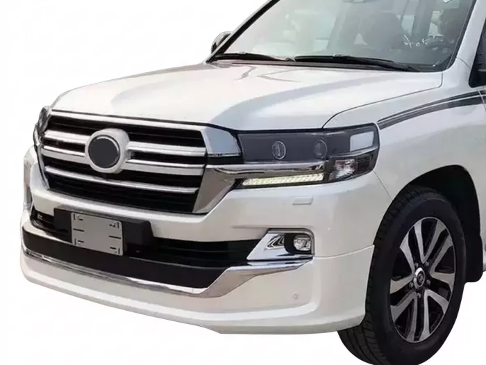 Решётка Toyota LC 200 (16-21) - GT 2019 стиль (без камеры) 6