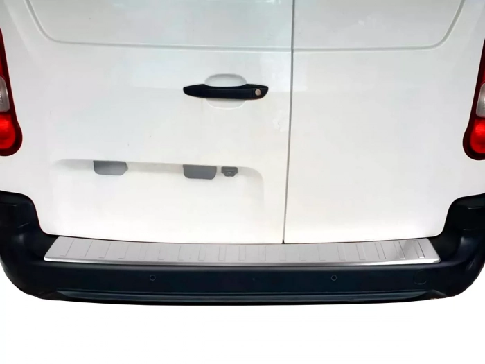 Накладка на бампер Peugeot Partner III / Rifter (18-) - Omsa (срібна) 5