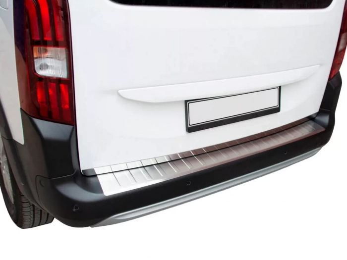 Накладка на бампер Peugeot Partner III / Rifter (18-) - Omsa (срібна) 6