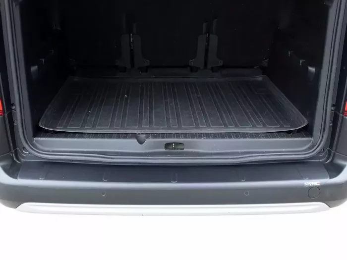 Накладка на задній бампер Citroen Berlingo III (19-) - ABS 7