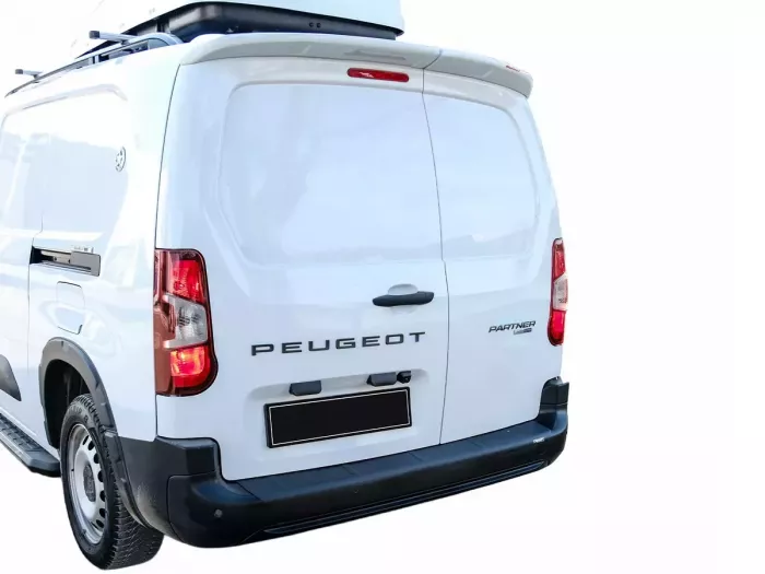 Накладка на задній бампер Peugeot Partner III / Rifter (18-) - ABS 8