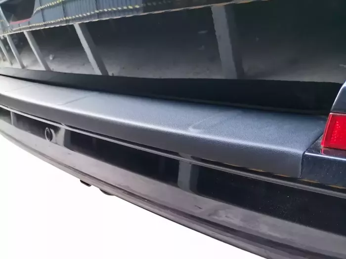 Накладка на задний бампер VW T6 / T6.1 (15-23) 1 дверь - ABS (чёрная) 6