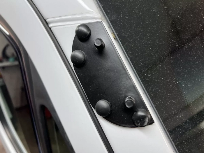 Козирок лобового скла Mercedes Sprinter W906 (06-18) 8