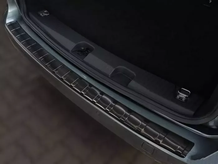 Накладка на задний бампер VW Caddy IV (SB; 21-) - Avisa (чёрная) 4