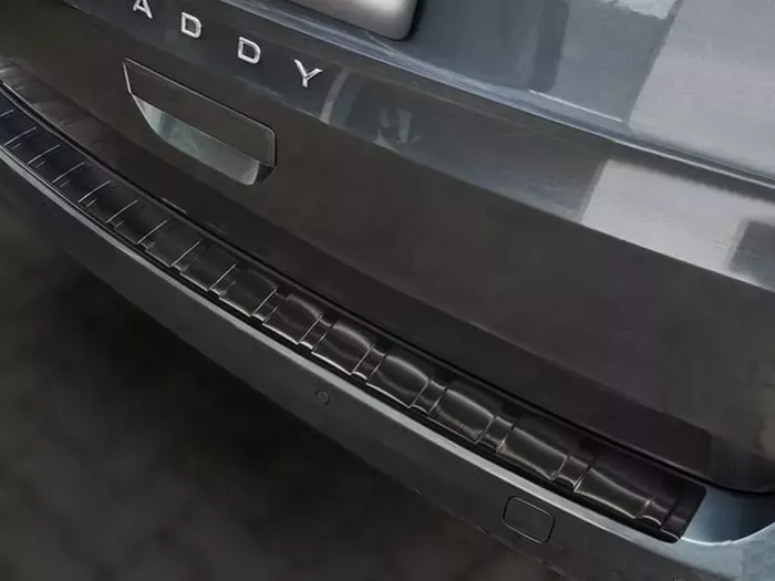 Накладка на задний бампер VW Caddy IV (SB; 21-) - Avisa (чёрная) 6