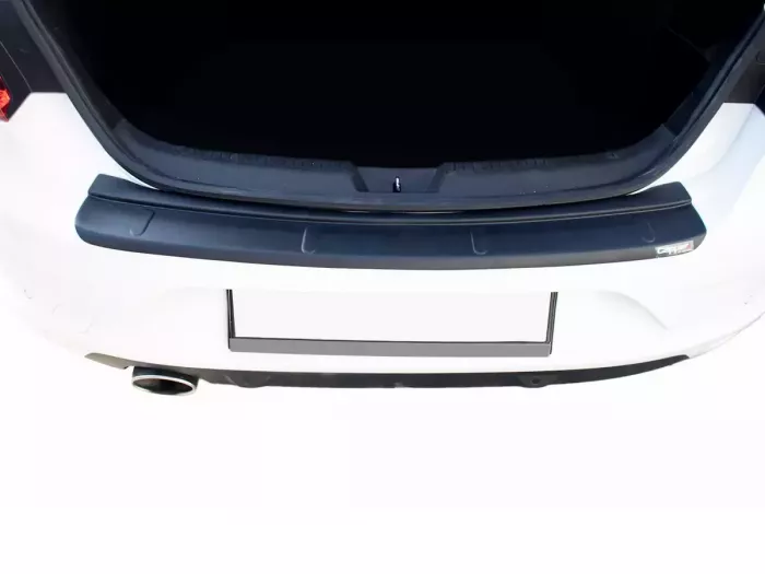Накладка на задний бампер Renault Megane IV (16-27) Седан - ABS (чёрная) 6