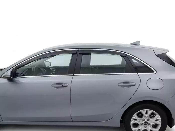 Дефлектори вікон Kia Cee'd III (CD; 18-) Хетчбек - Niken (з хром молдингом) 4
