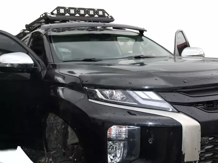 Козирок лобового скла Mitsubishi L200 V (15-23) 7