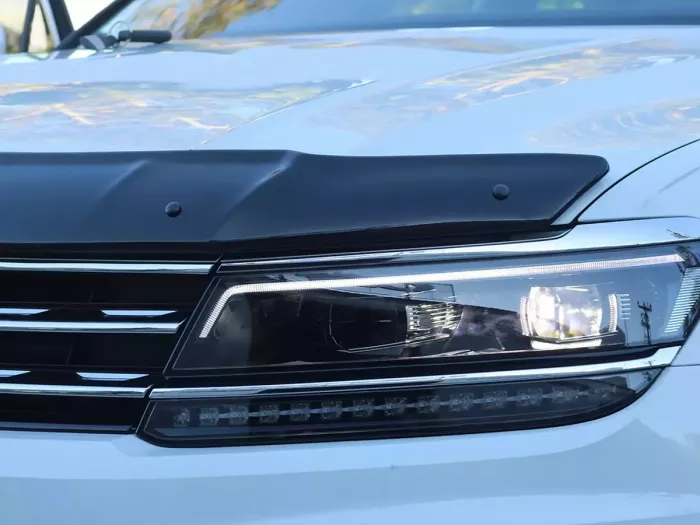 Дефлектор капота VW Tiguan II (16-23) EU - Cappafe (поликарбонат) 6