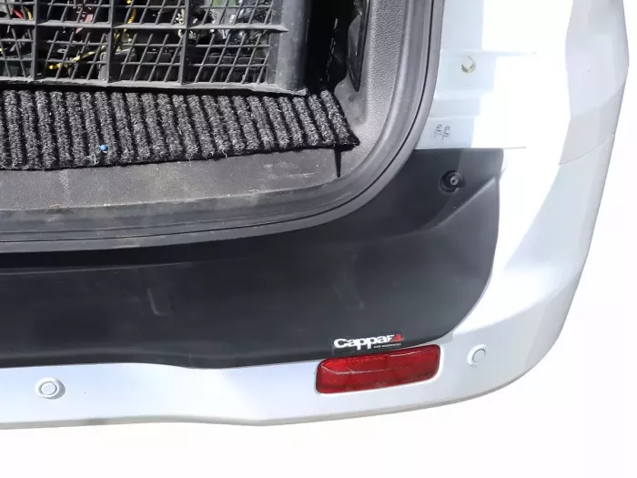 Накладка на задній бампер Ford Courier I (14-23) - ABS 6