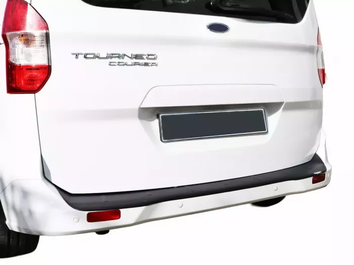 Накладка на задній бампер Ford Courier I (14-23) - ABS 8