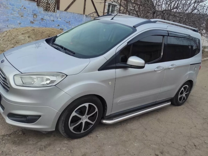 Пороги боковые Ford Courier I (14-23) - Premium серия 7