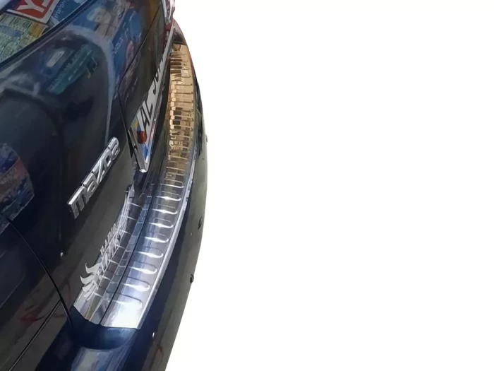 Накладка на задний бампер Mazda CX-7 (06-12) - Nitto (хром) 4