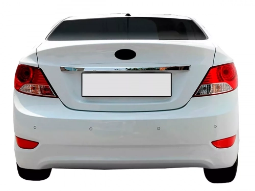 Хром над номером Hyundai Accent Solaris (10-17) Sedan - Omsa Line 5