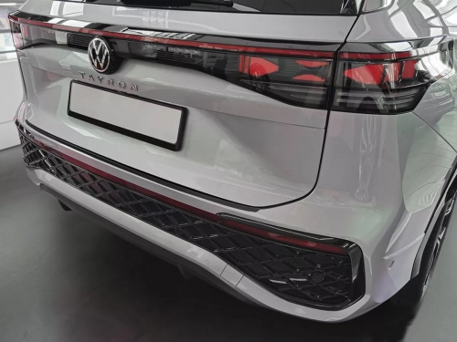 Накладка на задній бампер VW Tayron II (24-) - Avisa (графітова) 7