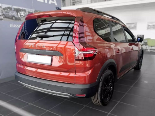 Накладка на задній бампер Dacia Jokker (22-) - Avisa (графітова) 7