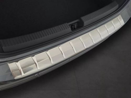 Накладка на задній бампер Skoda Superb IV (3Y; 2024+) Liftback - Avisa (срібна) 5