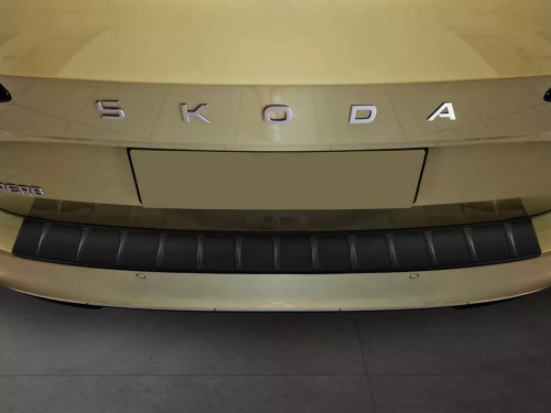 Накладка на задній бампер Skoda Superb IV (3Y; 24-) Універсал - Avisa (чорна) 6